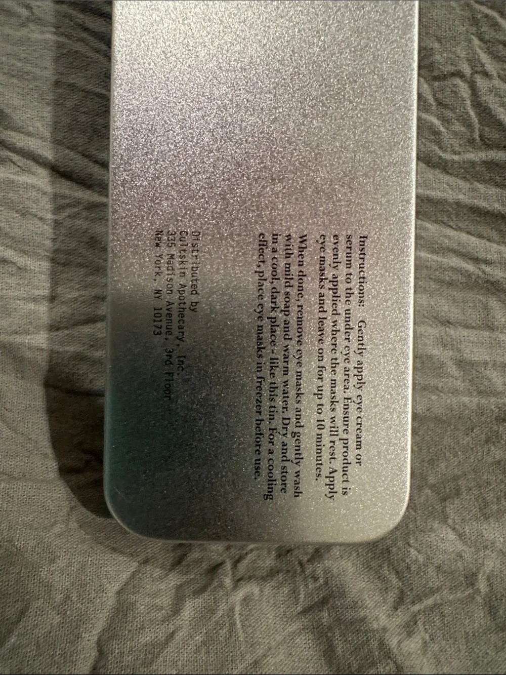 DIFUX reusable Teal Eye Patches to lock in  any eye serum